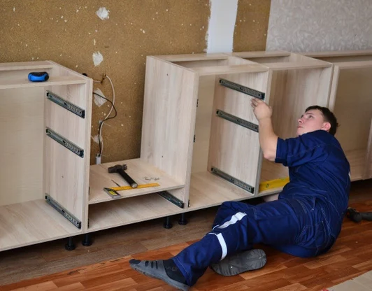 Сборка и разборка мебели